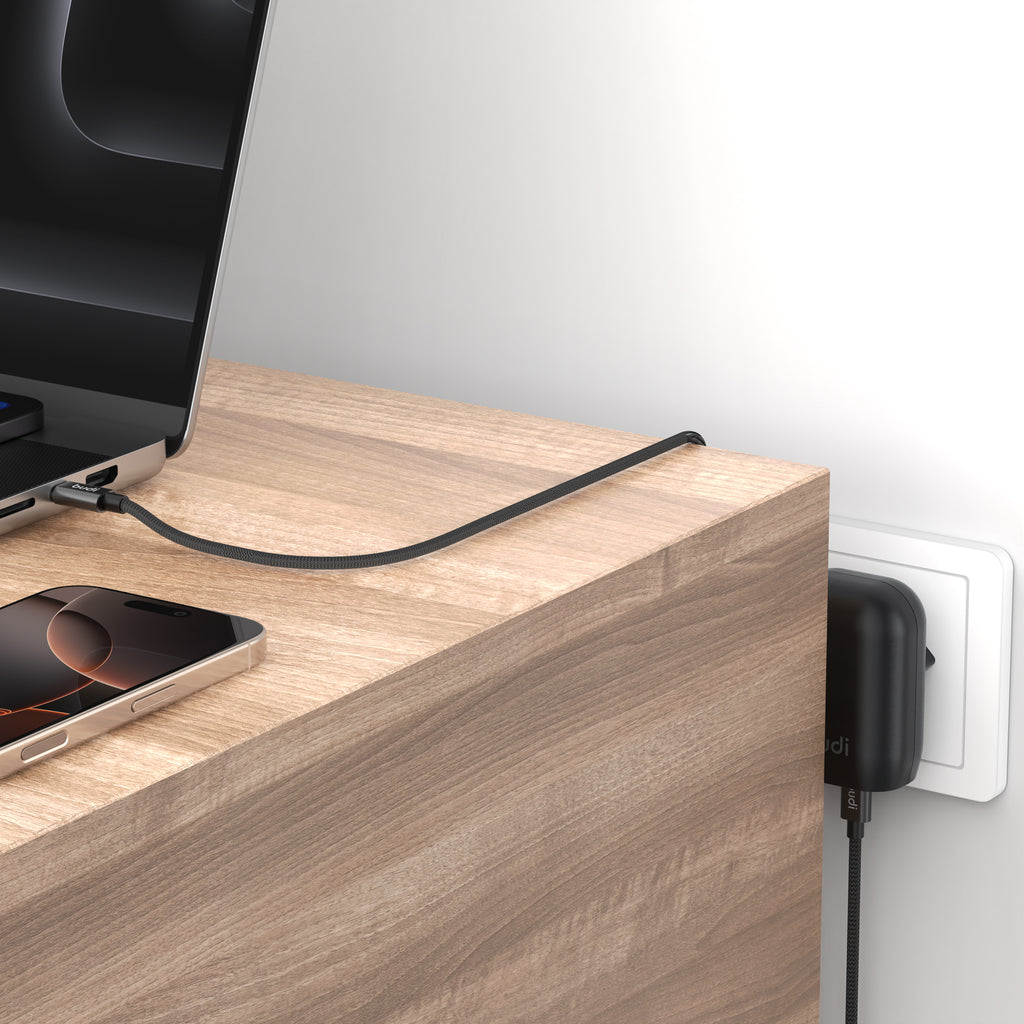 Budi USB-C to USB-C Wall Charger, 45W, 1m, Black (AC370ETTB)
